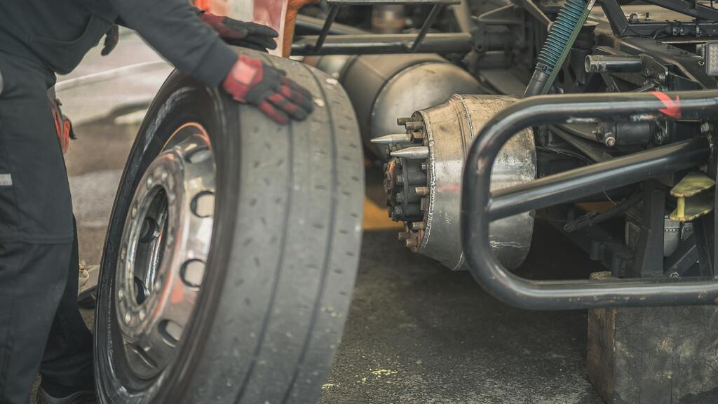 ubuntu tyres wheel balancing south coast